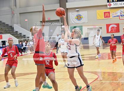 Thumbnail 1 in Hardin Jefferson vs Cypress Lake (McDonald's Texas Invitational) photogallery.
