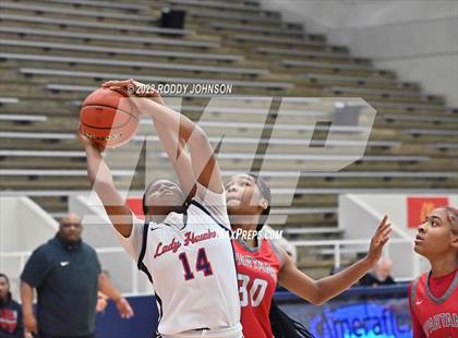 Thumbnail 3 in Hardin Jefferson vs Cypress Lake (McDonald's Texas Invitational) photogallery.