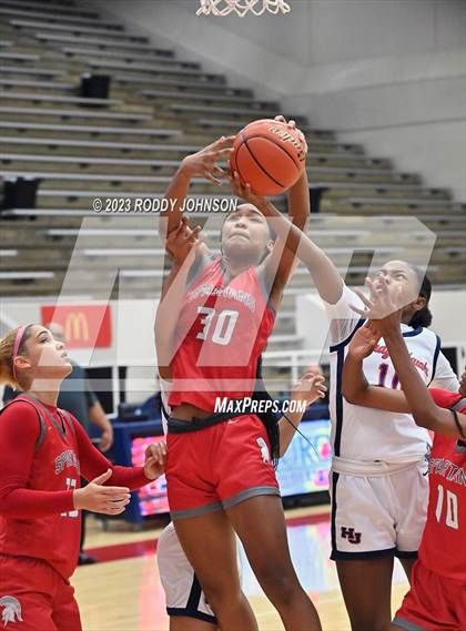 Thumbnail 2 in Hardin Jefferson vs Cypress Lake (McDonald's Texas Invitational) photogallery.