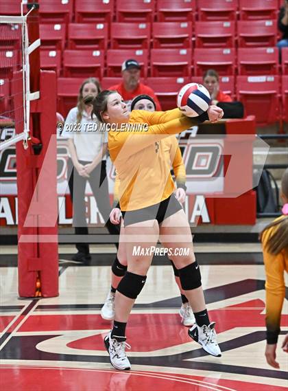 Thumbnail 1 in Salem vs. Hackett (AAA 3A State Playoffs 1st round) photogallery.