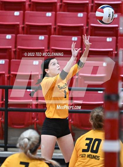 Thumbnail 1 in Salem vs. Hackett (AAA 3A State Playoffs 1st round) photogallery.