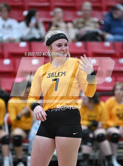 Thumbnail 1 in Salem vs. Hackett (AAA 3A State Playoffs 1st round) photogallery.