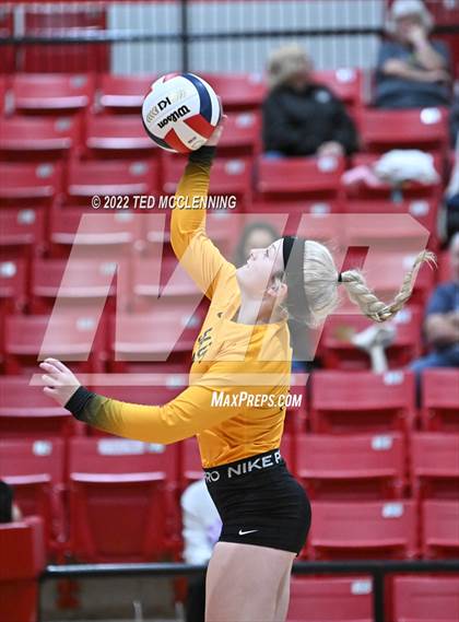 Thumbnail 3 in Salem vs. Hackett (AAA 3A State Playoffs 1st round) photogallery.
