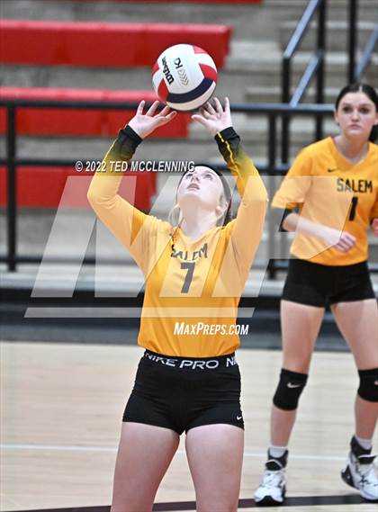 Thumbnail 3 in Salem vs. Hackett (AAA 3A State Playoffs 1st round) photogallery.