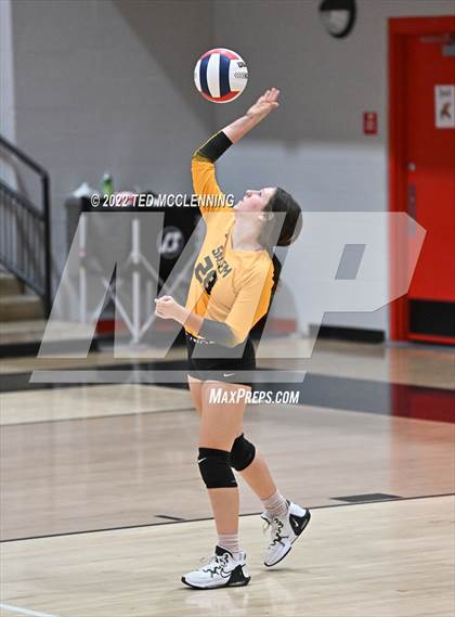 Thumbnail 2 in Salem vs. Hackett (AAA 3A State Playoffs 1st round) photogallery.