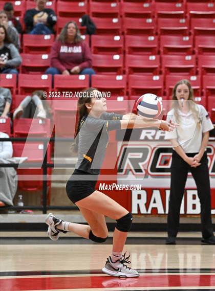 Thumbnail 2 in Salem vs. Hackett (AAA 3A State Playoffs 1st round) photogallery.