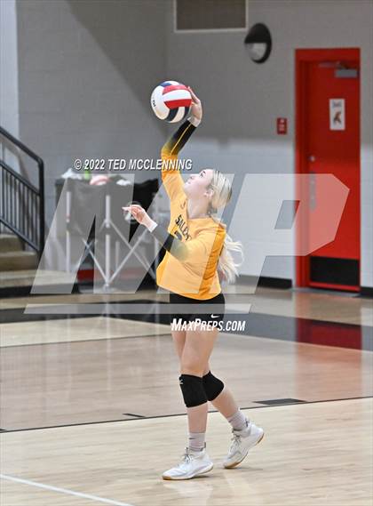 Thumbnail 3 in Salem vs. Hackett (AAA 3A State Playoffs 1st round) photogallery.