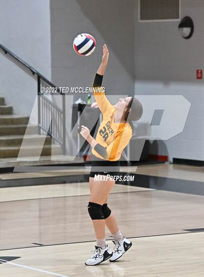Thumbnail 1 in Salem vs. Hackett (AAA 3A State Playoffs 1st round) photogallery.