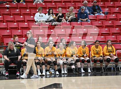 Thumbnail 2 in Salem vs. Hackett (AAA 3A State Playoffs 1st round) photogallery.