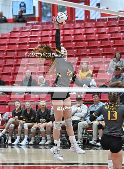 Thumbnail 1 in Salem vs. Hackett (AAA 3A State Playoffs 1st round) photogallery.
