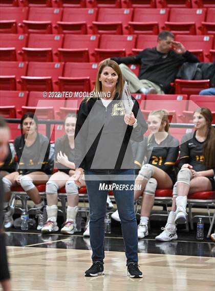 Thumbnail 3 in Salem vs. Hackett (AAA 3A State Playoffs 1st round) photogallery.