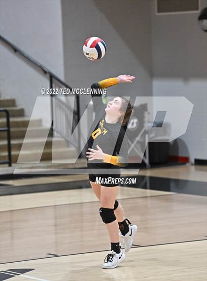 Thumbnail 1 in Salem vs. Hackett (AAA 3A State Playoffs 1st round) photogallery.
