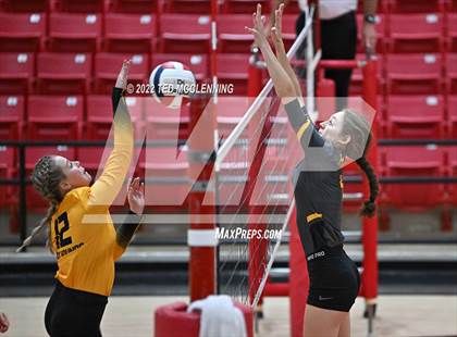 Thumbnail 2 in Salem vs. Hackett (AAA 3A State Playoffs 1st round) photogallery.