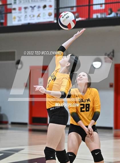 Thumbnail 1 in Salem vs. Hackett (AAA 3A State Playoffs 1st round) photogallery.