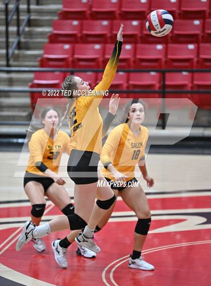 Thumbnail 1 in Salem vs. Hackett (AAA 3A State Playoffs 1st round) photogallery.