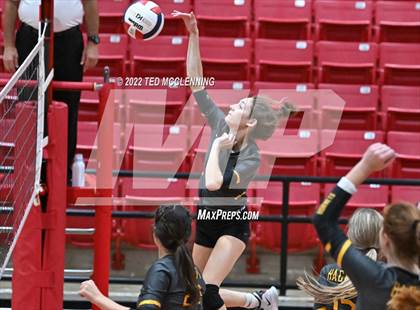 Thumbnail 1 in Salem vs. Hackett (AAA 3A State Playoffs 1st round) photogallery.