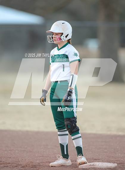 Thumbnail 3 in Maypearl @ Santo photogallery.