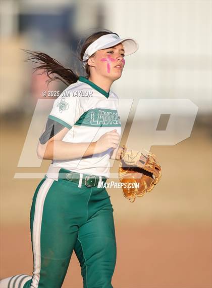Thumbnail 3 in Maypearl @ Santo photogallery.