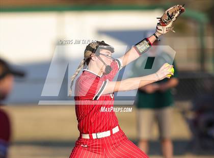 Thumbnail 2 in Maypearl @ Santo photogallery.