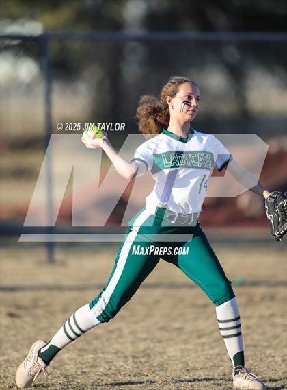 Thumbnail 3 in Maypearl @ Santo photogallery.