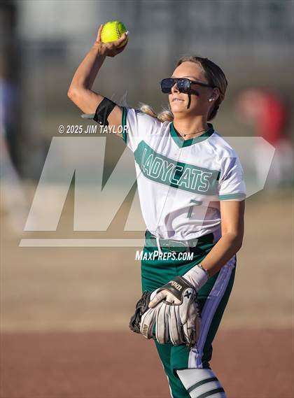 Thumbnail 1 in Maypearl @ Santo photogallery.