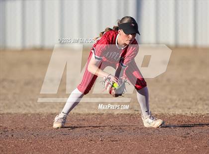 Thumbnail 3 in Maypearl @ Santo photogallery.