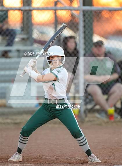 Thumbnail 1 in Maypearl @ Santo photogallery.