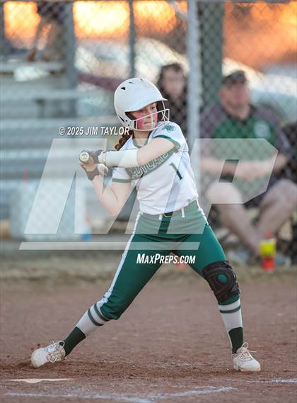 Thumbnail 1 in Maypearl @ Santo photogallery.