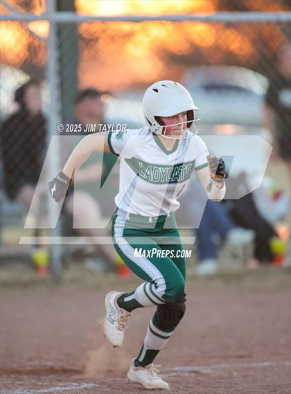Thumbnail 1 in Maypearl @ Santo photogallery.