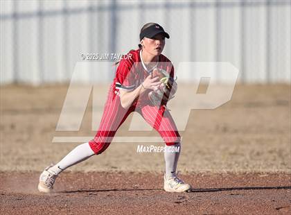 Thumbnail 3 in Maypearl @ Santo photogallery.