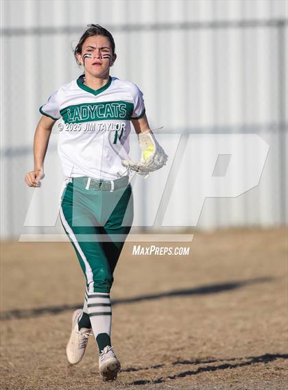Thumbnail 1 in Maypearl @ Santo photogallery.