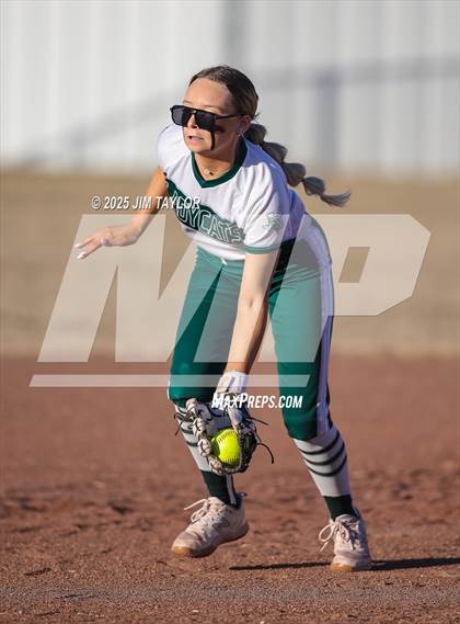 Thumbnail 1 in Maypearl @ Santo photogallery.