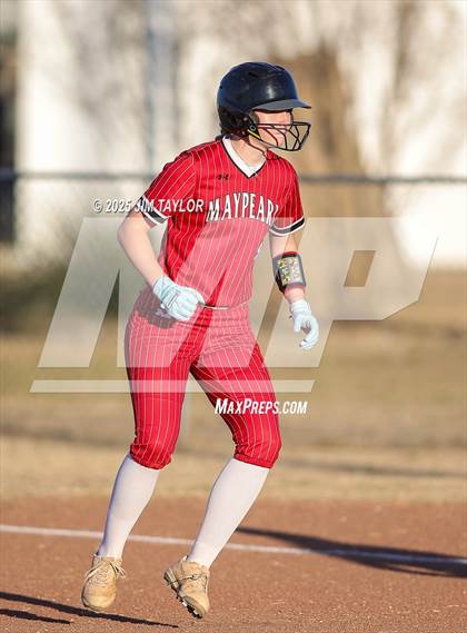 Thumbnail 1 in Maypearl @ Santo photogallery.