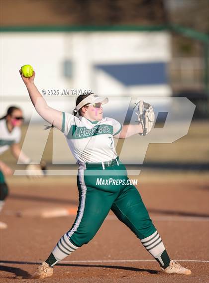 Thumbnail 2 in Maypearl @ Santo photogallery.