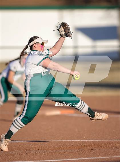 Thumbnail 2 in Maypearl @ Santo photogallery.