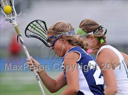 Thumbnail 1 in Estero vs. Tampa Catholic (State Playoffs) photogallery.