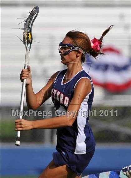 Thumbnail 1 in Estero vs. Tampa Catholic (State Playoffs) photogallery.