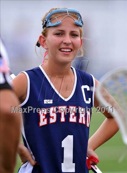 Thumbnail 2 in Estero vs. Tampa Catholic (State Playoffs) photogallery.