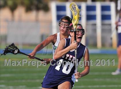 Thumbnail 2 in Estero vs. Tampa Catholic (State Playoffs) photogallery.