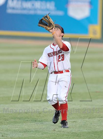 Thumbnail 1 in Los Alamitos vs. Harvard-Westlake (CIF-SS D1 Semi-Final) photogallery.
