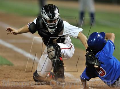 Thumbnail 2 in Los Alamitos vs. Harvard-Westlake (CIF-SS D1 Semi-Final) photogallery.