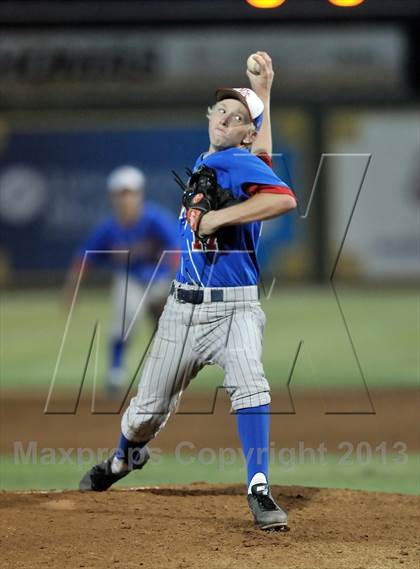 Thumbnail 1 in Los Alamitos vs. Harvard-Westlake (CIF-SS D1 Semi-Final) photogallery.