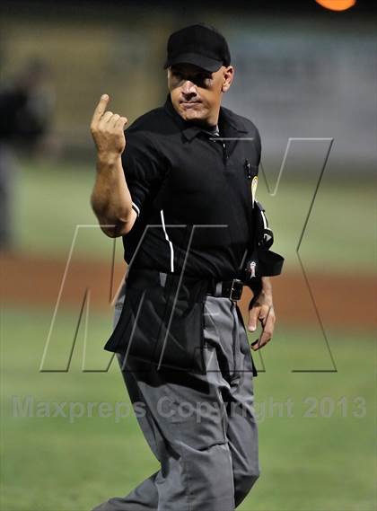 Thumbnail 2 in Los Alamitos vs. Harvard-Westlake (CIF-SS D1 Semi-Final) photogallery.