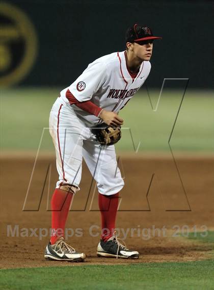 Thumbnail 2 in Los Alamitos vs. Harvard-Westlake (CIF-SS D1 Semi-Final) photogallery.