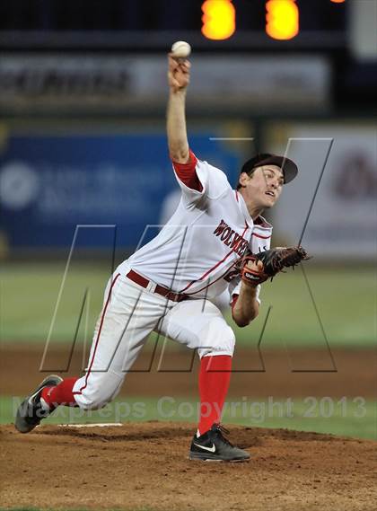 Thumbnail 3 in Los Alamitos vs. Harvard-Westlake (CIF-SS D1 Semi-Final) photogallery.