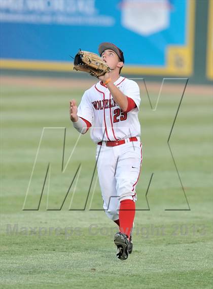 Thumbnail 3 in Los Alamitos vs. Harvard-Westlake (CIF-SS D1 Semi-Final) photogallery.