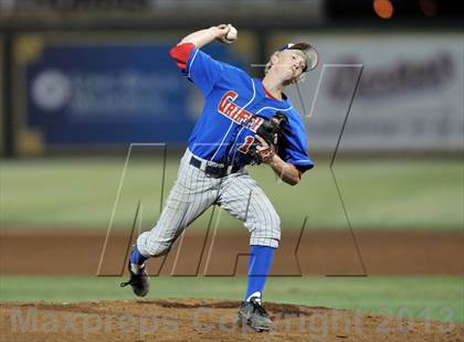 Thumbnail 3 in Los Alamitos vs. Harvard-Westlake (CIF-SS D1 Semi-Final) photogallery.
