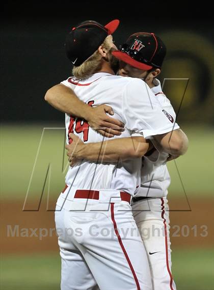Thumbnail 1 in Los Alamitos vs. Harvard-Westlake (CIF-SS D1 Semi-Final) photogallery.