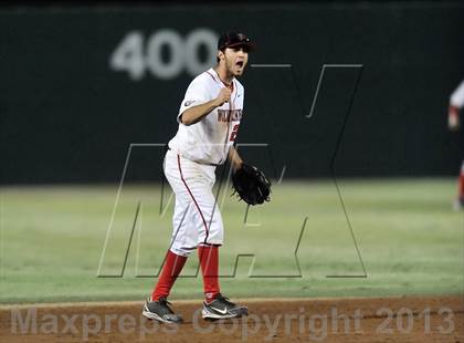 Thumbnail 3 in Los Alamitos vs. Harvard-Westlake (CIF-SS D1 Semi-Final) photogallery.