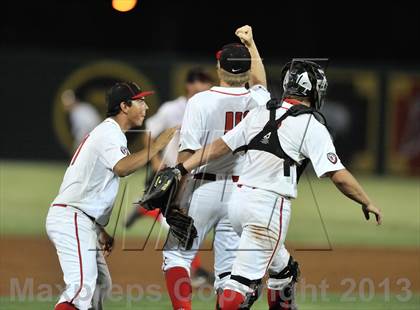 Thumbnail 2 in Los Alamitos vs. Harvard-Westlake (CIF-SS D1 Semi-Final) photogallery.